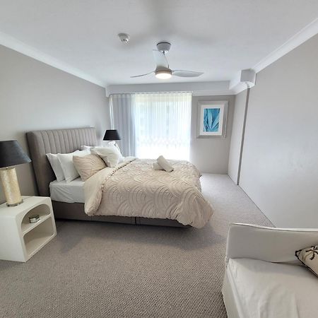 เซิร์ฟเฟอร์ ชาเลต์ ฮอลิเดย์ อพาร์ตเมนต์ Aparthotel โกลด์โคสต์ ภายนอก รูปภาพ